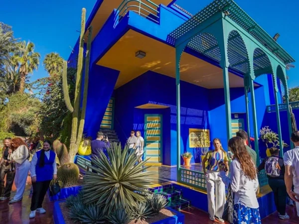 Visita guidata di Marrakech con auto VIP – Giardini e luoghi iconici